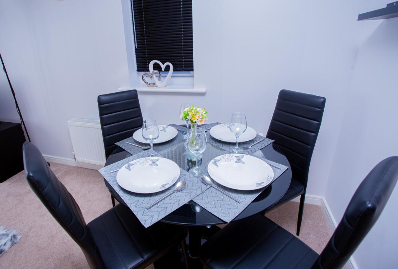 Mills Apartment - Two Bedroom En-Suite Apartment Northampton Exterior foto